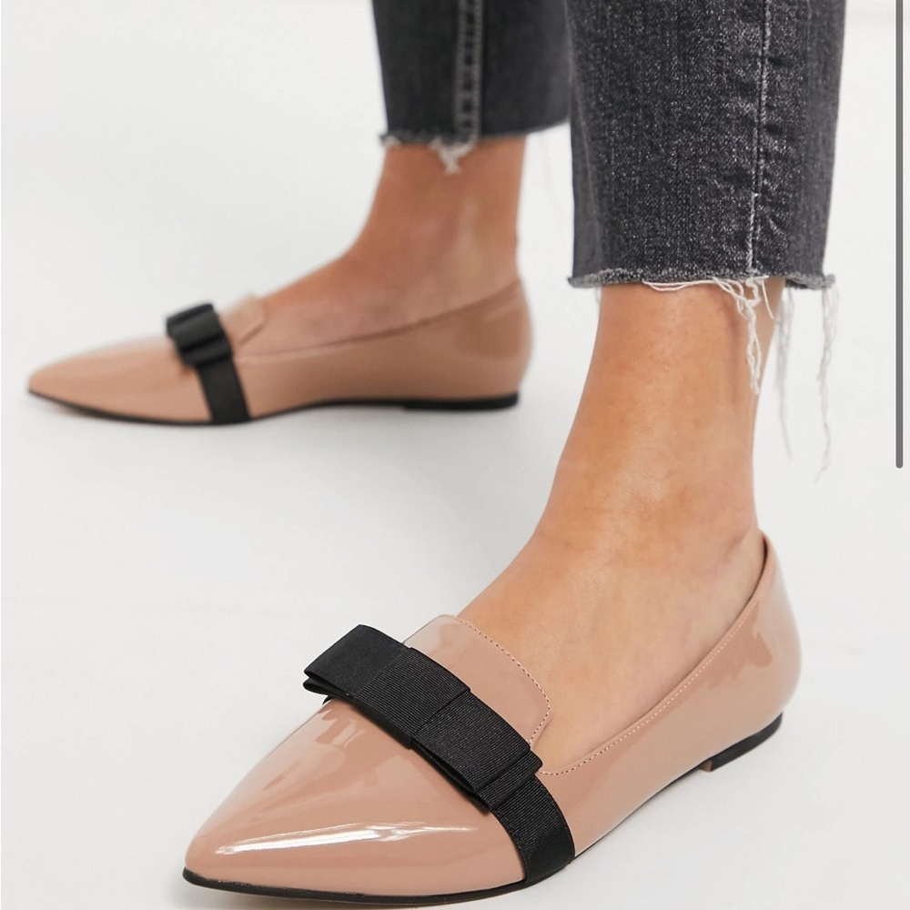 ASOS DESIGN Luan bow pointed ballet flats in Beige patent